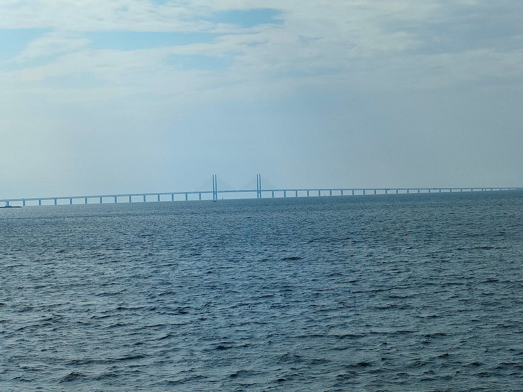Photograph of the Øresund Bridge as seen from Malmö