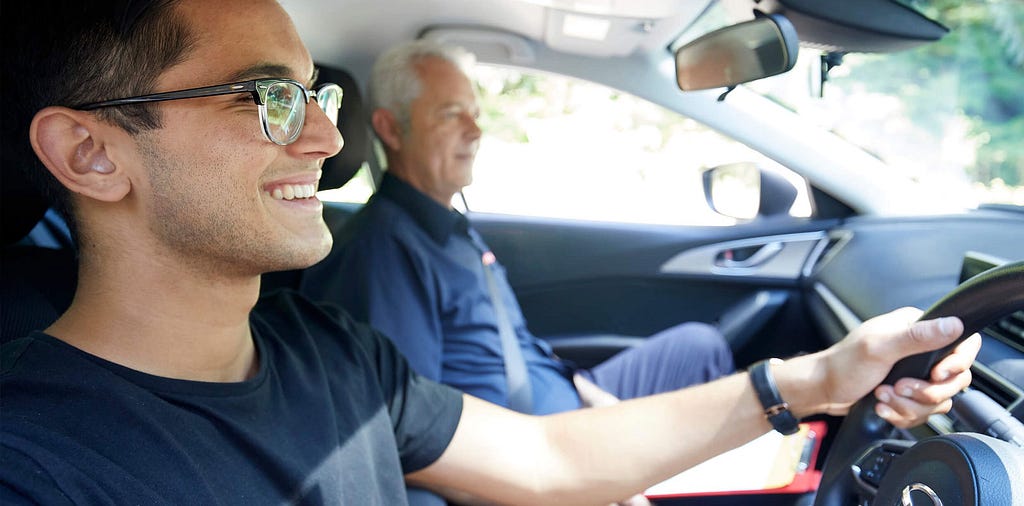 Get Best Driving School in Castle Hill | Experienced Instructor