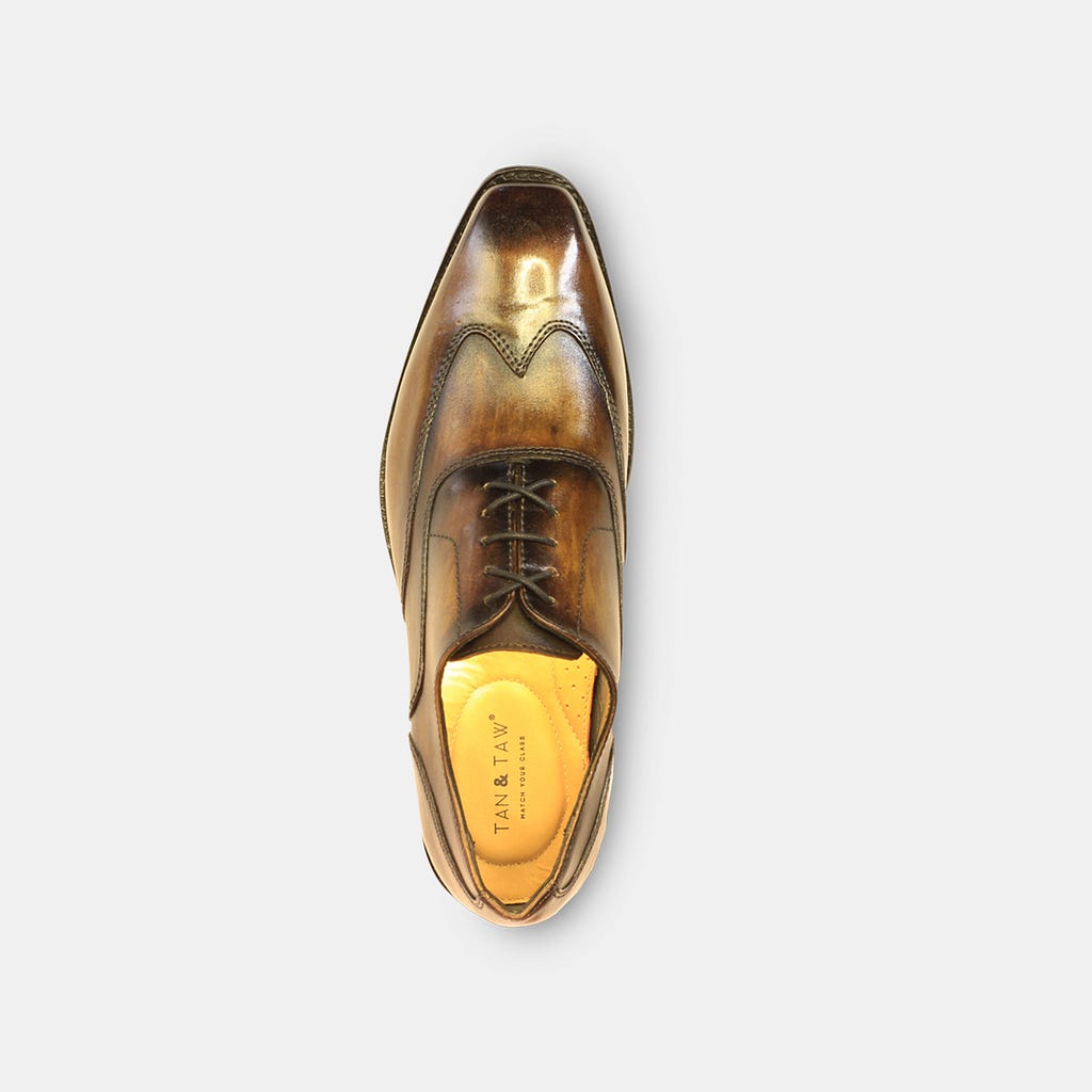 Leather shoe of brand Tan & Taw