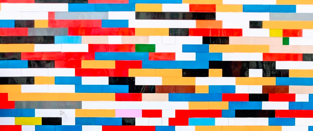 A wall made out of lego bricks