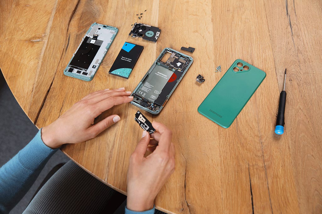 A deconstructed view of the Fairphone