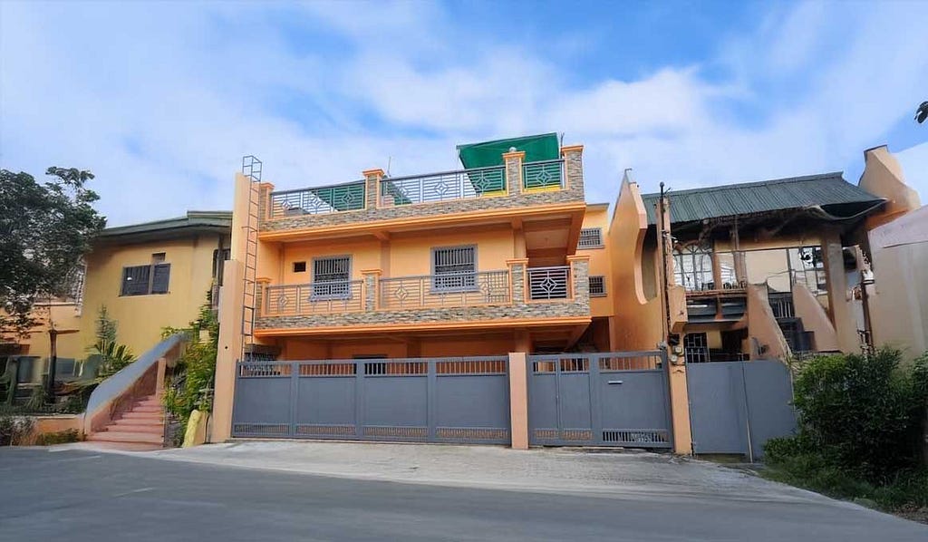 4476 Calatagan Street in Palanan, Makati, Philippines