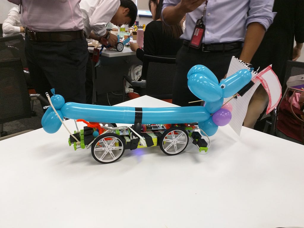 A littleBits-powered car created by one of the groups in our workshop.