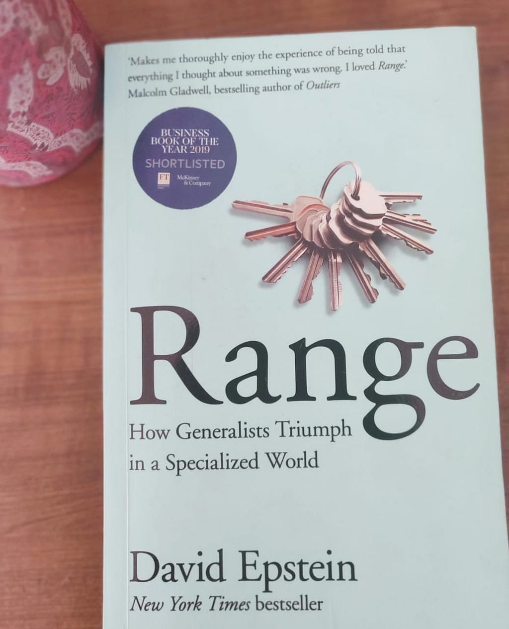 Range:How Generalists Triumph in a Specialized Woeld