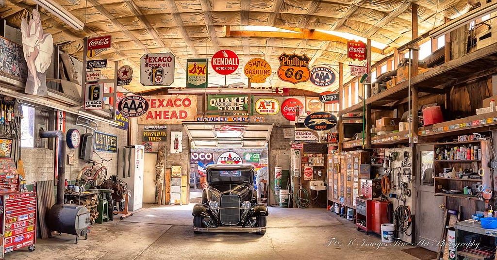 Eastwood’s Deuce Coupe Panoramic at The Yarnell Texaco