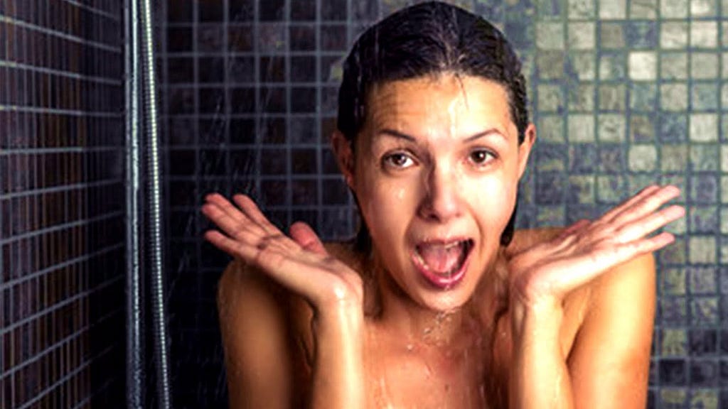 6 Mind Blowing Health Benefits of Cold Showers & Ice Baths!!!
