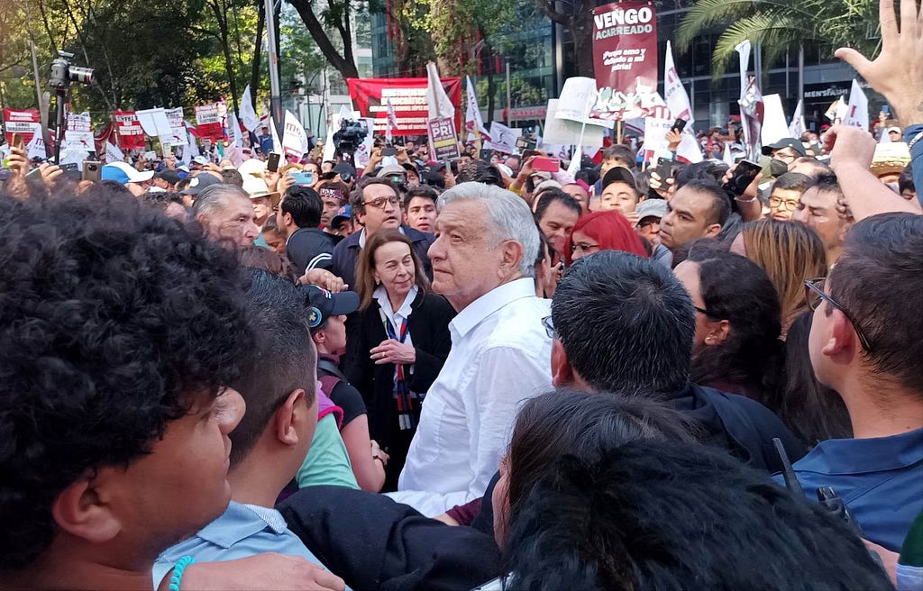 Andrés Manuel López Obrador en la Marcha del Pueblo del 27 de noviembre de 2022.