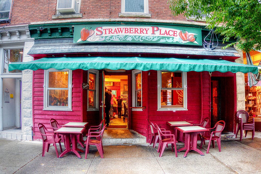 strawberry place restaurant front and outdoor seating area