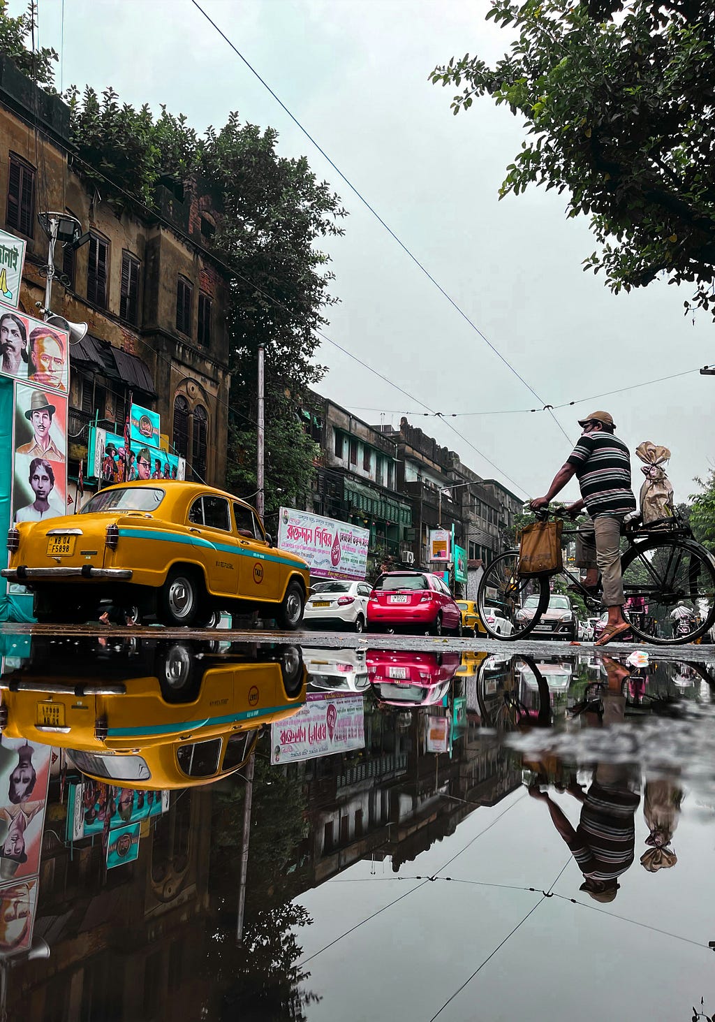 A street scene in Kolkata, India