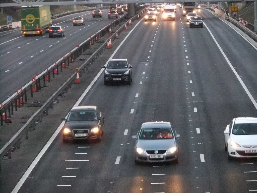 Cars on the M1