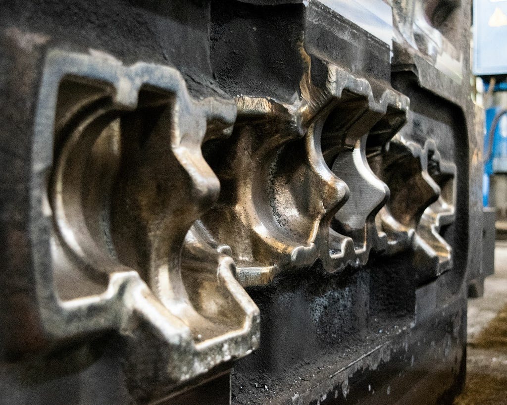 Sand casting vs die casting