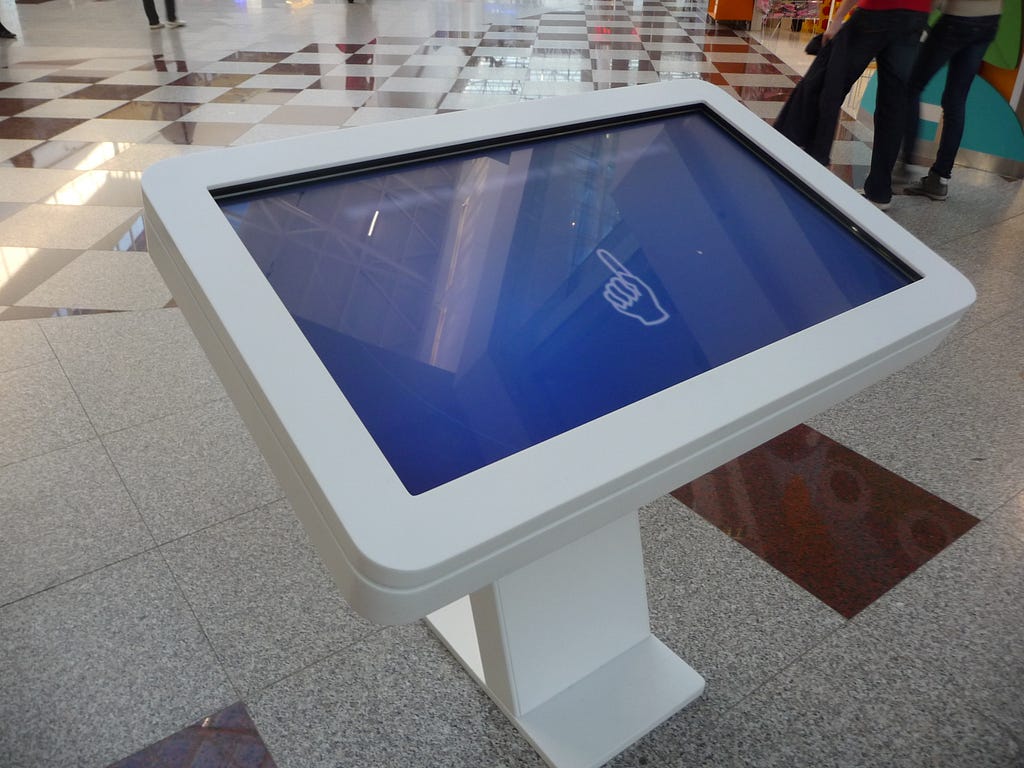 Interactive Touch Kiosk Display, image from: upload.wikimedia.org, by: Pavel Ševela / Wikimedia Commons