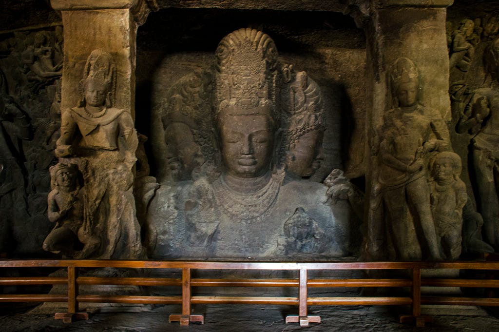 WHAT IS THE SIGNIFICANCE OF TRIMURTI IN ELEPHANTA