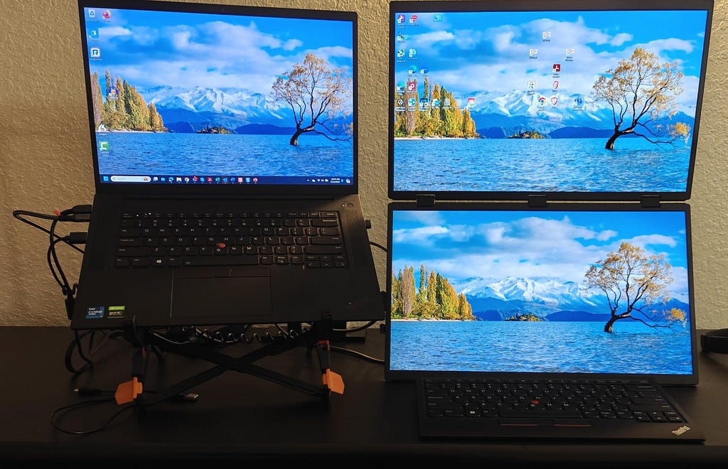 UPERFECT Delta 18.5" 100Hz Dual Monitor Portable Monitor