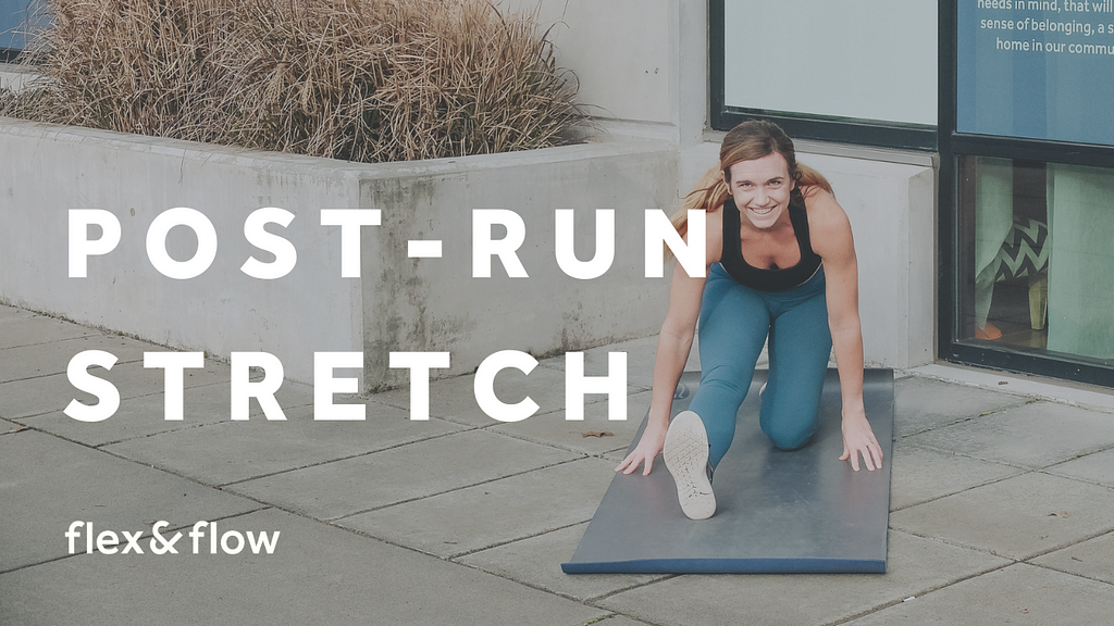 HIIT & Flow creator Jamie King demonstrates a hamstring stretch on a yoga mat outdoors.