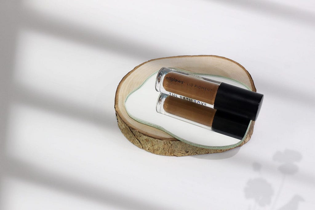 Liquid Eyeshadow From Allglows Cosmetic Photo by Stellafiory