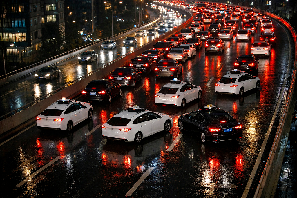 100 Robotaxis Froze at Once, and Not One Pulled Itself to Safety