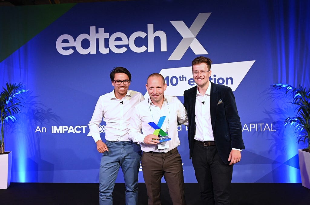 Babbel Co-Founder & MD, Thomas Holl receiving the 2023 EdTechX Language Learning Award.