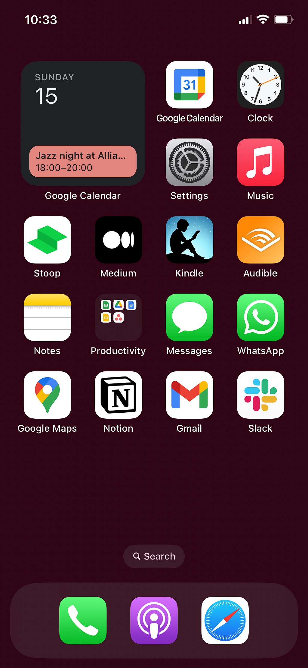 Screen shot of an iPhone home screen showing reading, productivity and messaging apps