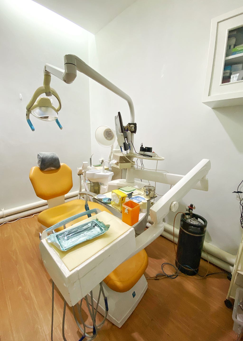 Dental chair and equipments