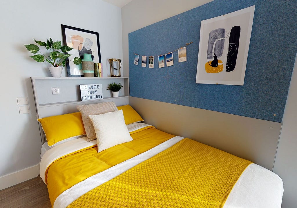 Ensuite room for study abroad student accommodation in London.