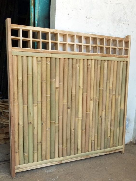 An example of bamboo fencing