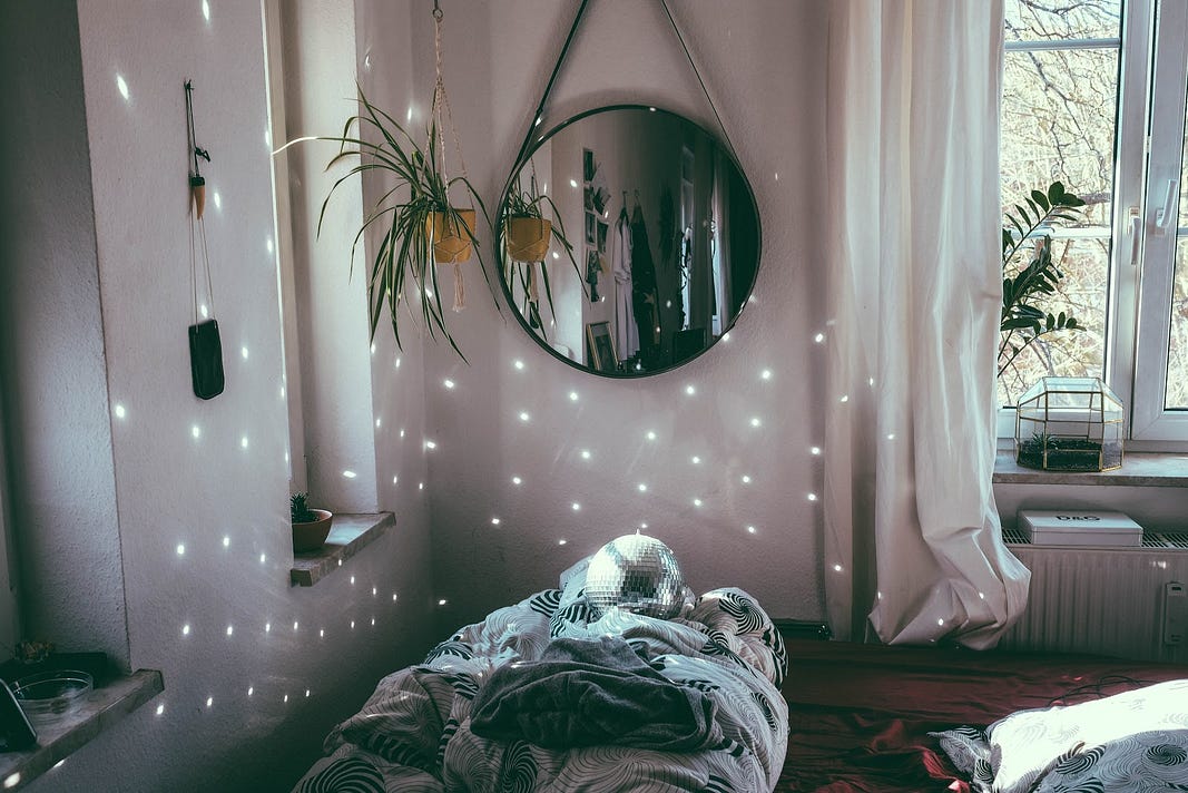 Space Hacks For Your Tiny Bedroom Nooklyn