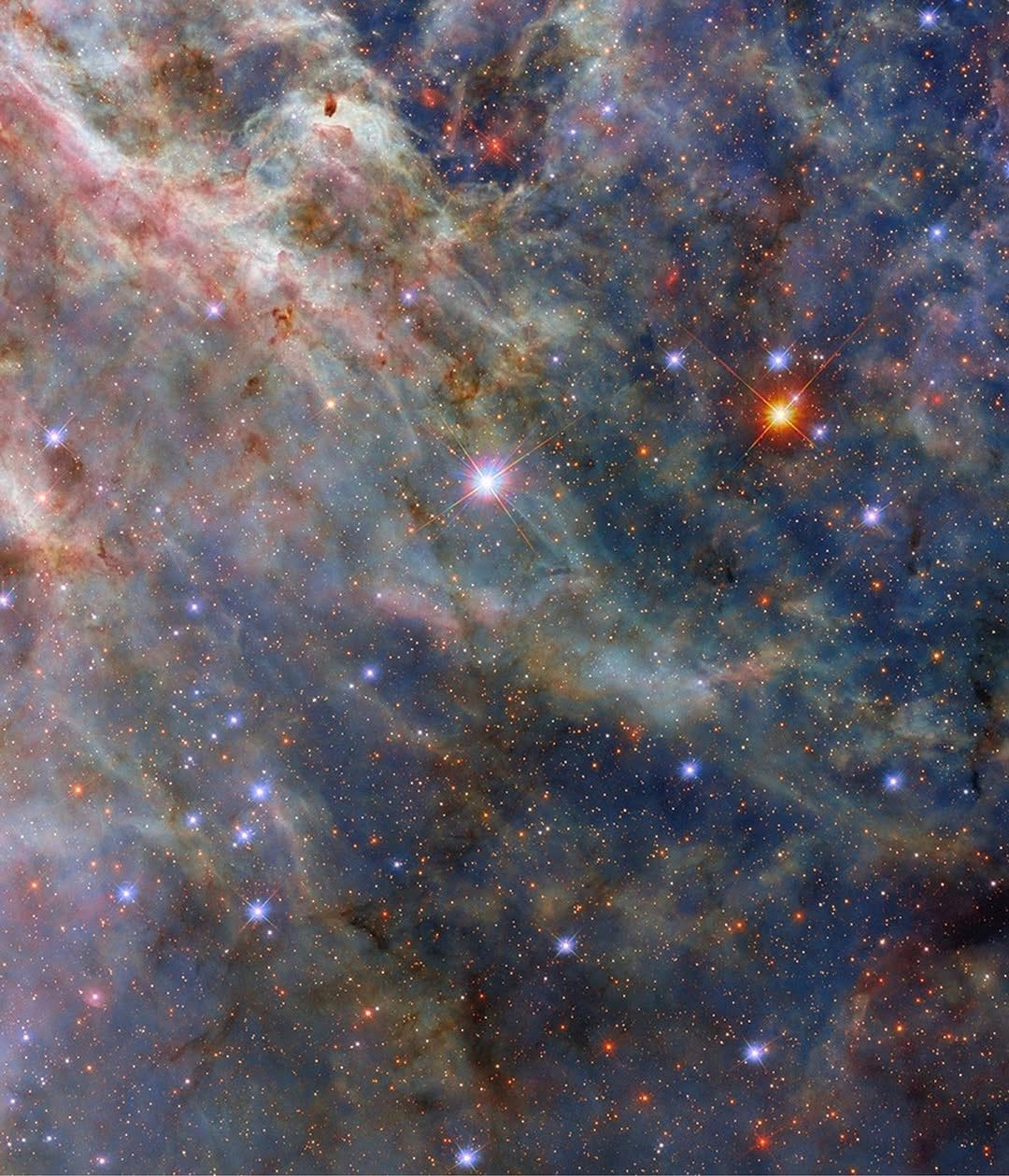 A cosmic fireworks show to close the year ?