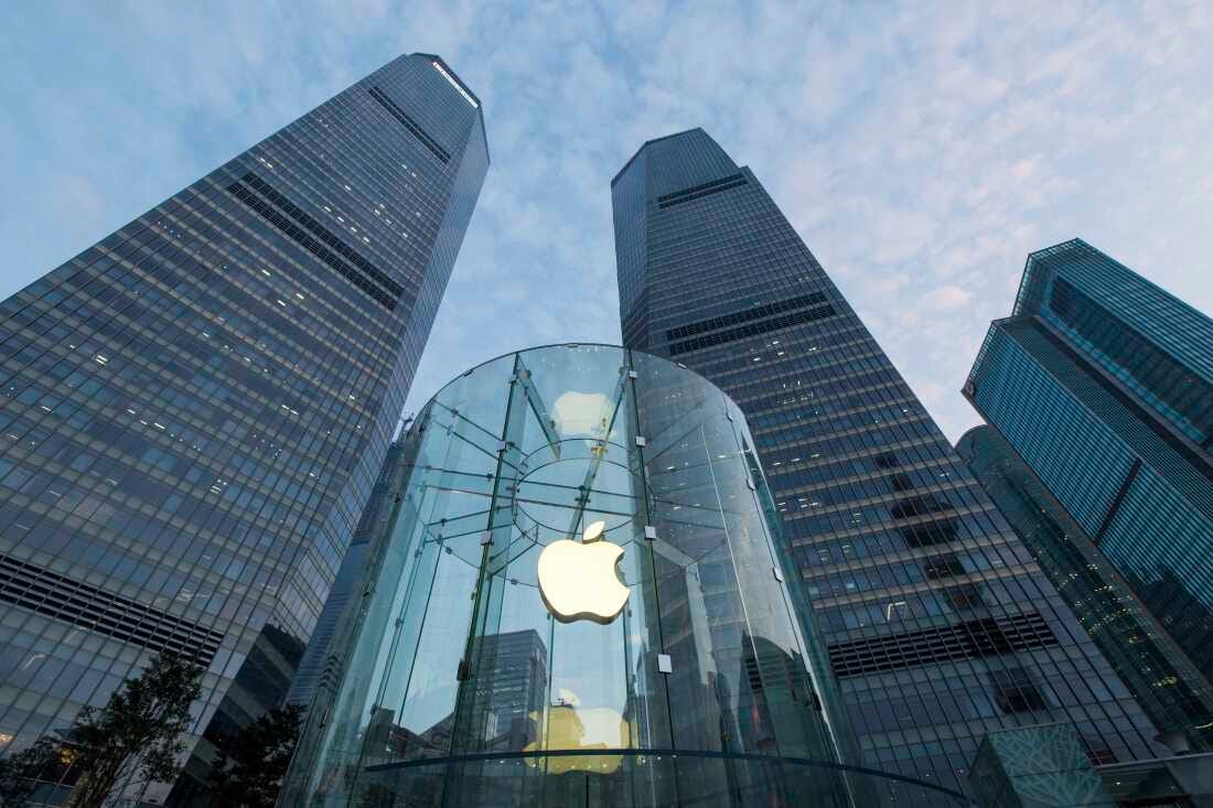 The AI Infrastructure Tax: Why Apple is Winning the 2026 Earnings Season by Doing Less