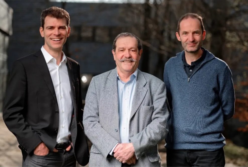 Georges-Olivier Reymond (Co-founder & CEO of PASQAL), Alain Aspect (Co-founder & Scientific Advisor PASQAL, as well as Nobel laureate for his work on quantum entanglement), Antoine Browaeys (Co-founder & Chief Scientific Officer of PASQAL)
