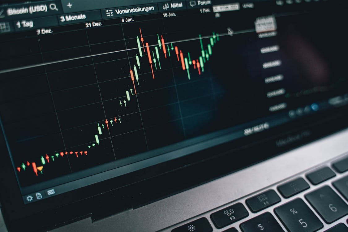 คอร์ส Forex ไทย ที่ดีที่สุดในปี 2026 — เรียนอะไร กับใคร และเริ่มยังไง?
