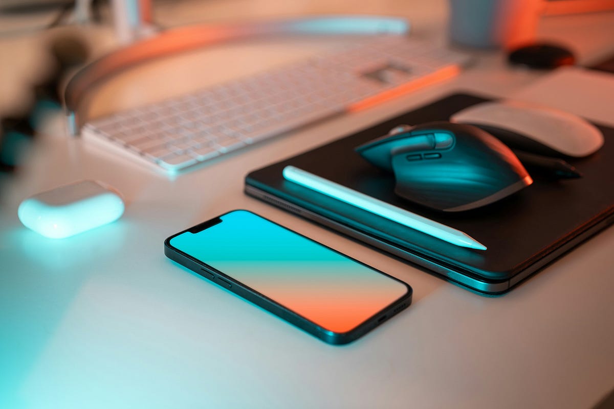 The 2026 “Chaotic Genius” Creator Kit: AI Gadgets That Actually Do the Work While You Take the Credit 🎭⚡