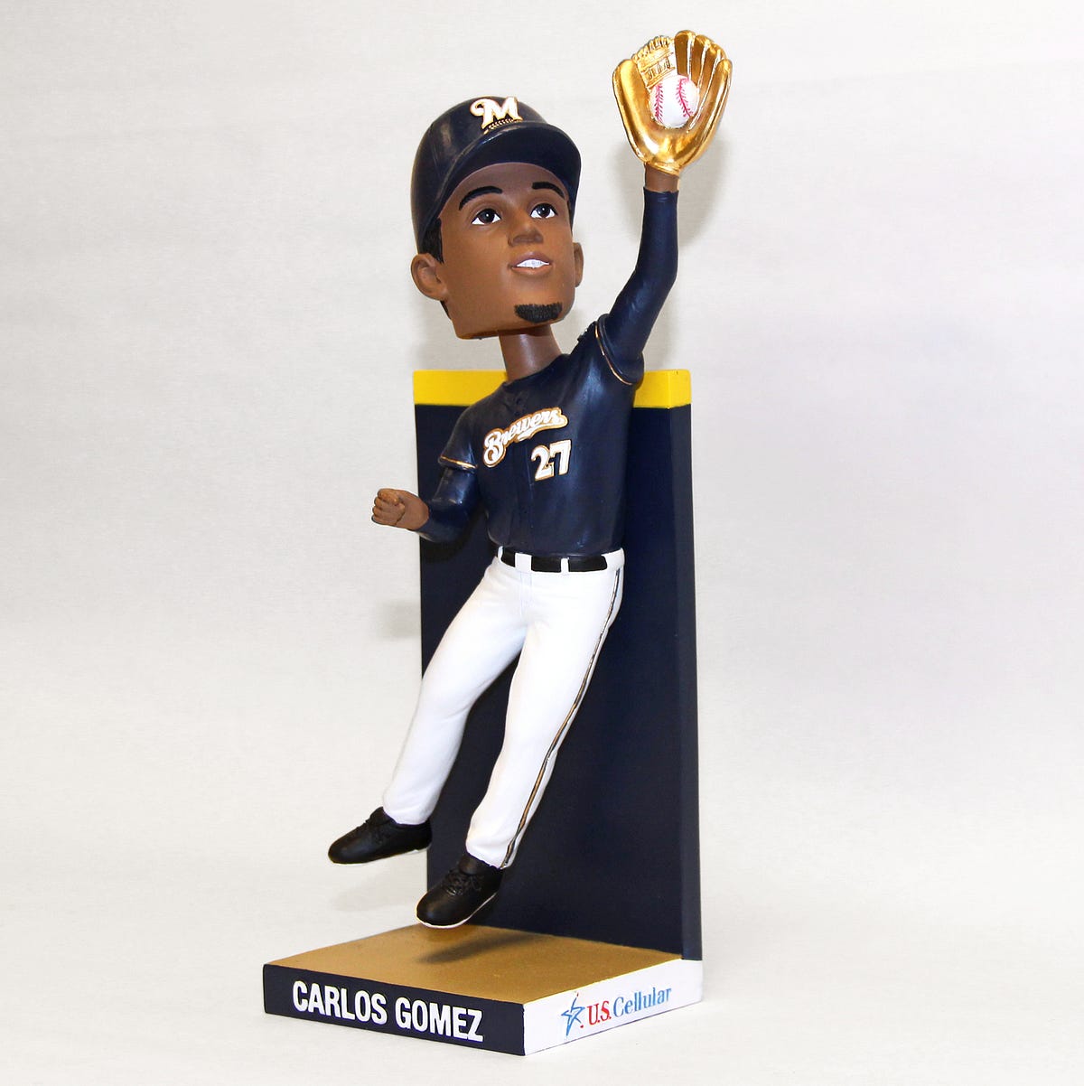 Carlos Gomez Gold Glove Bobblehead Revealed – Cait Covers the Bases