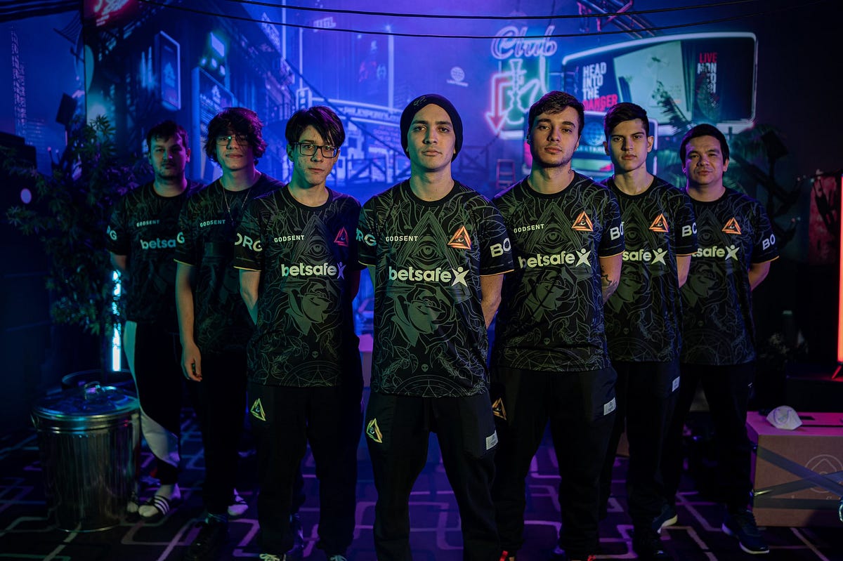 GODSENT, uma das equipes brasileiras, liderada pelo pernambucano TACO 