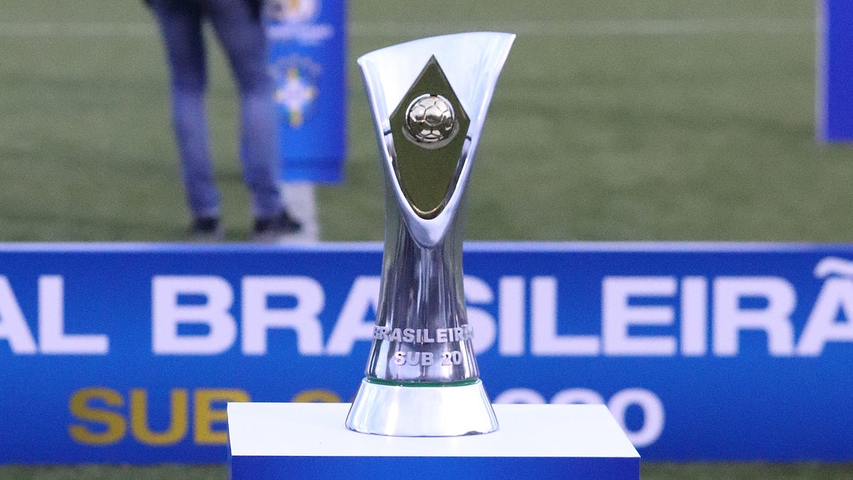 O troféu destinado ao campeão do Brasileirão Sub-20. 