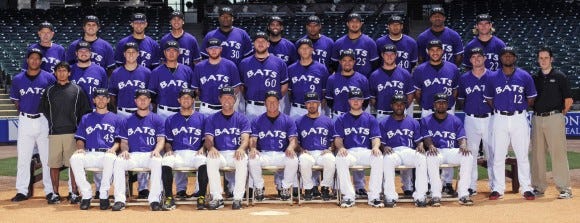 2014 Louisville Bats Team Photo (photo by Pat Pfister)