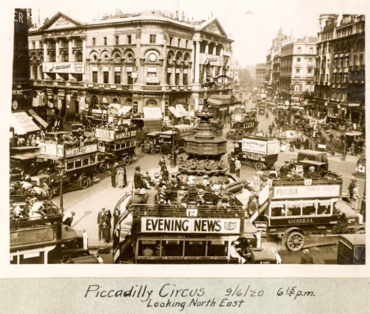 Piccadilly Circus, 1920