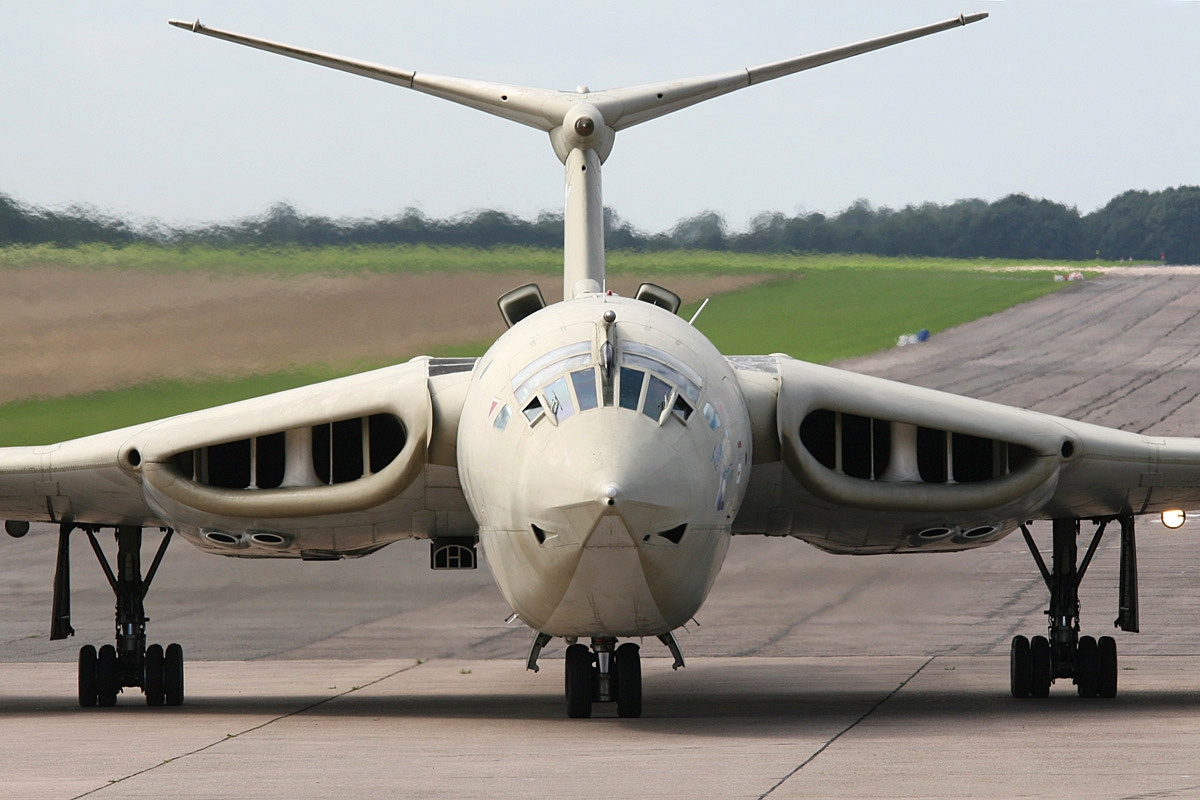 Handley Page Victor: The Most Unusual British Bomber of the Cold War