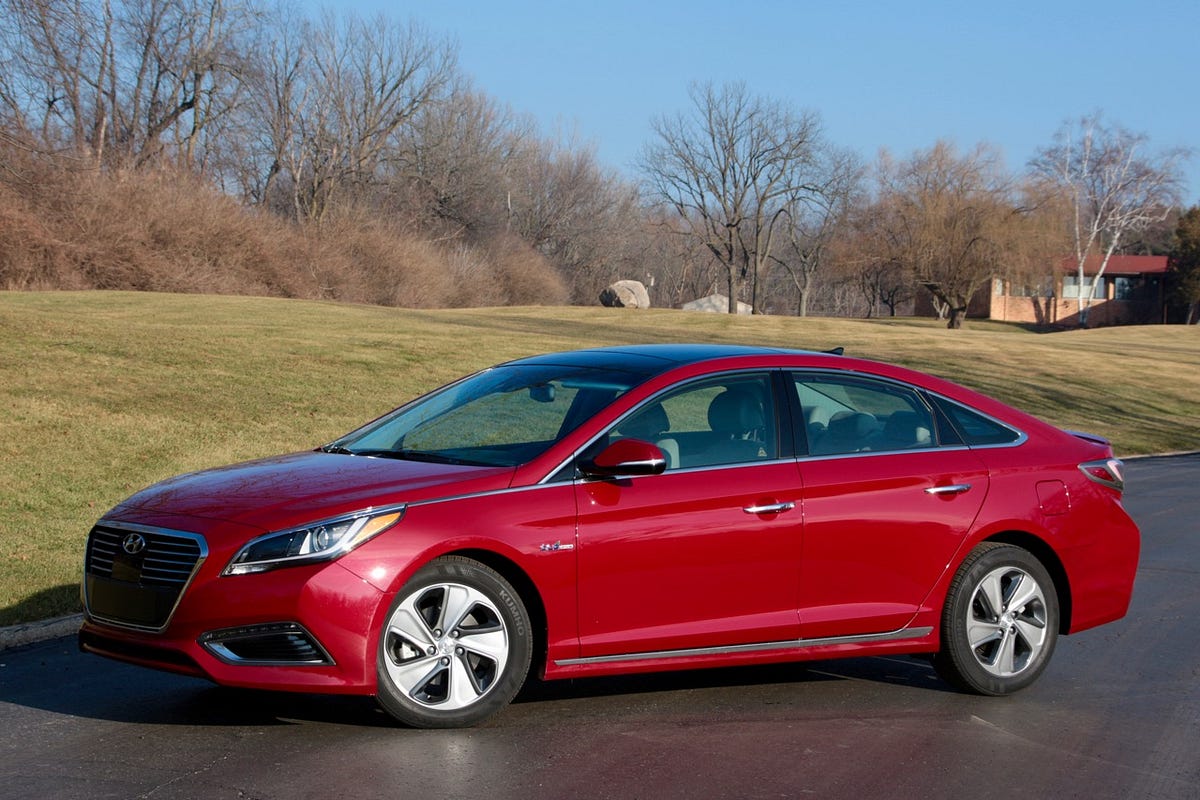 2016 Hyundai Sonata Hybrid - 1 of 28