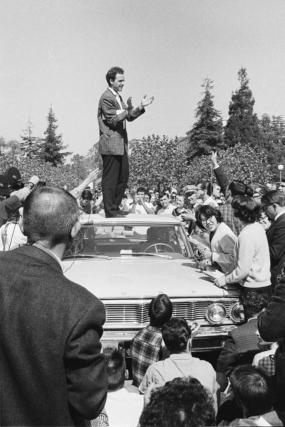 These radical photos show the original Berkeley free speech movement in