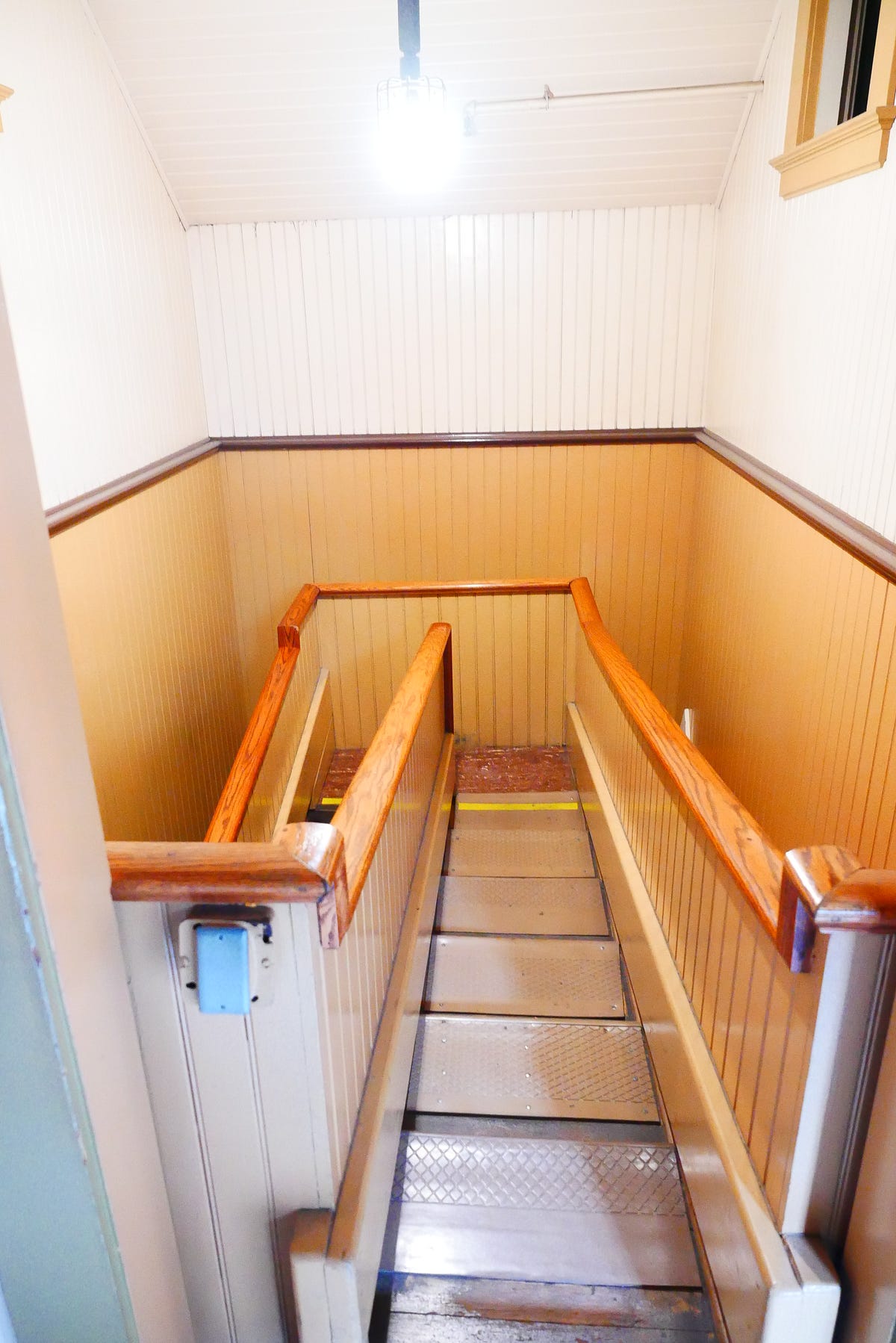 tiny steps to top floors