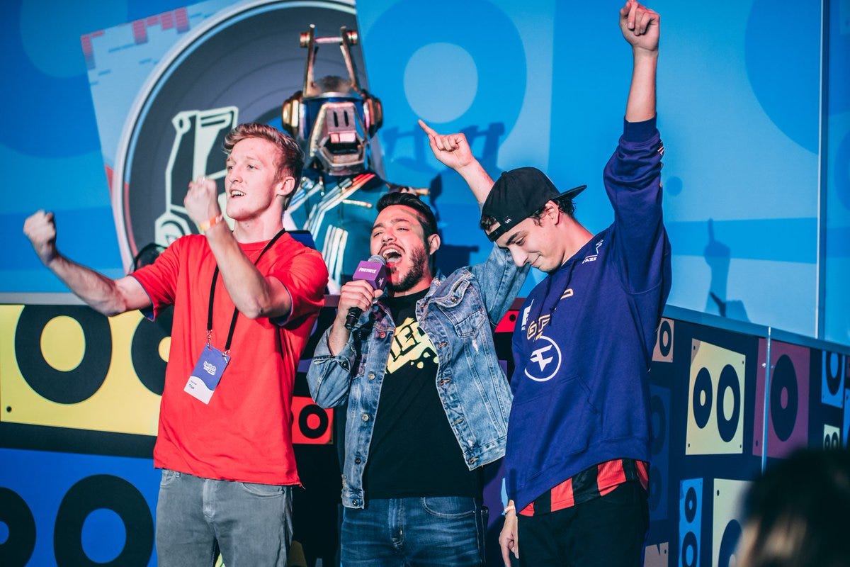 faze clan s tfue and cloakzy walked away with the grand prize after an intense weekend of qualifiers fortnite s fall skirmish - fortnite fall skirmish grand finals game 2