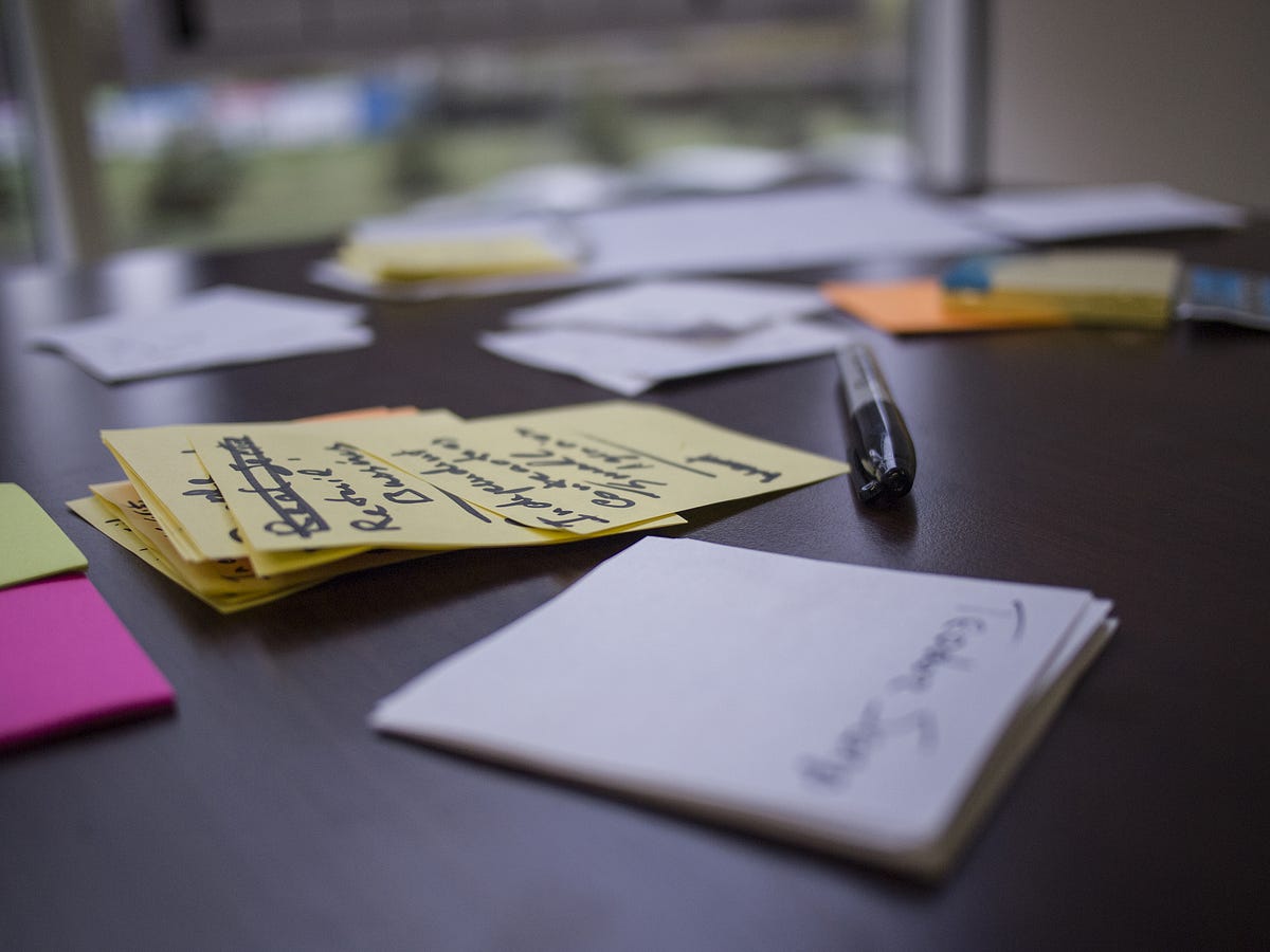 How I survived my first UX job at a startup (start-up, start up?)