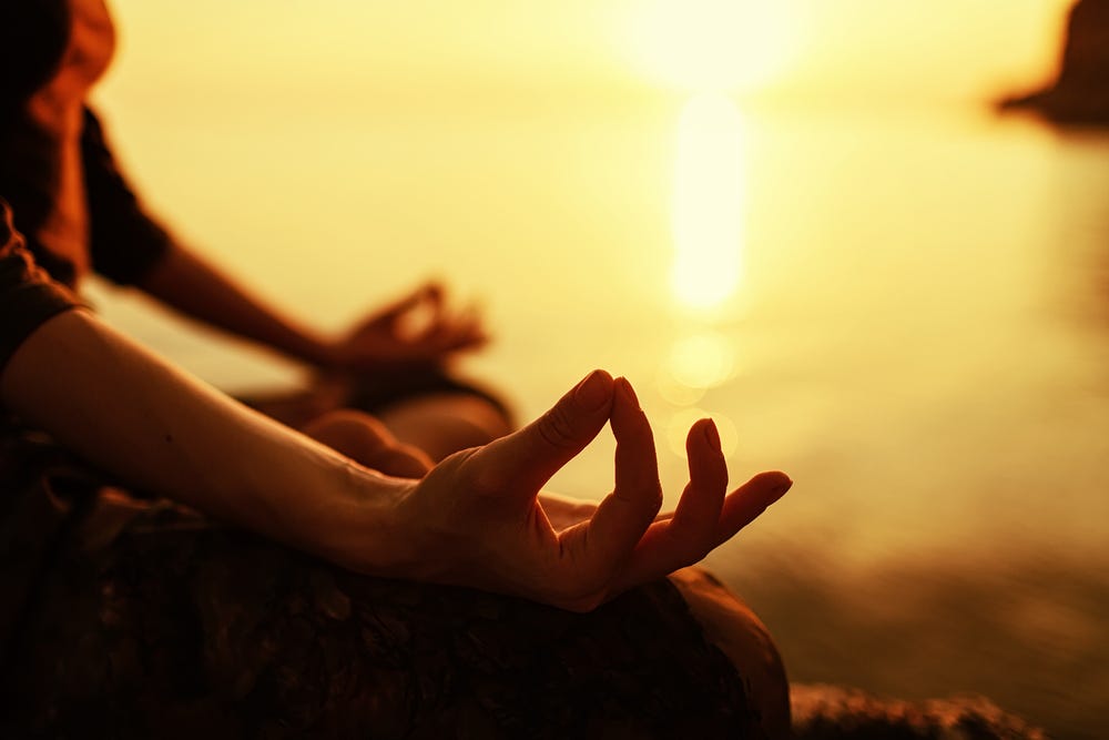Yoga Mudras Types And Health Benefits Rakesh Yoga Medium 7139