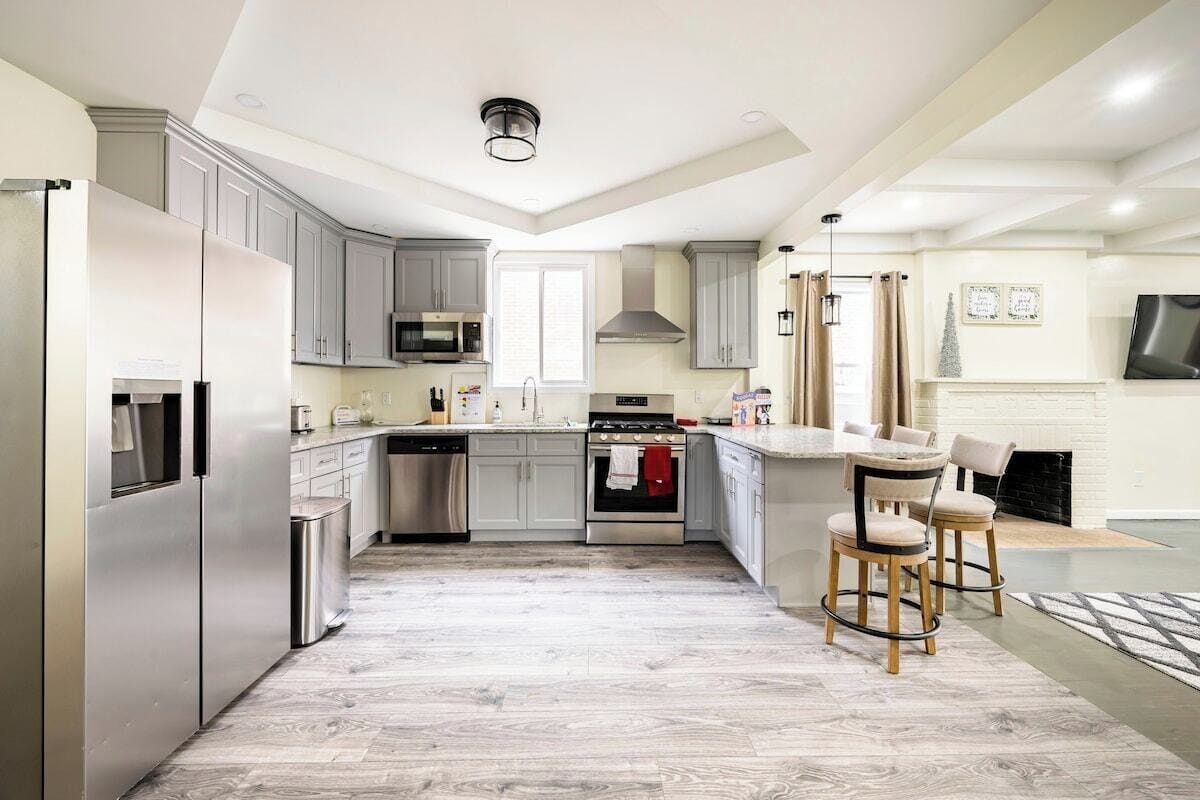 The Ultimate NYC Group Stay: Space Comfort and Convenience in Queens The Ultimate NYC Group Stay: Space Comfort and Convenience in Queens