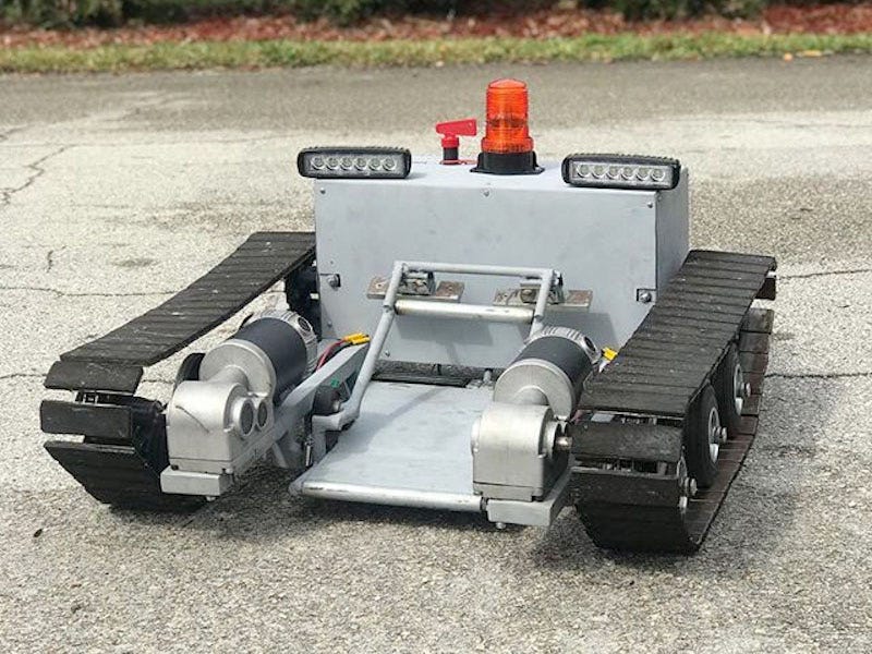 Tracked RC Tug Tows 5,000Pound Airplanes Hackster Blog
