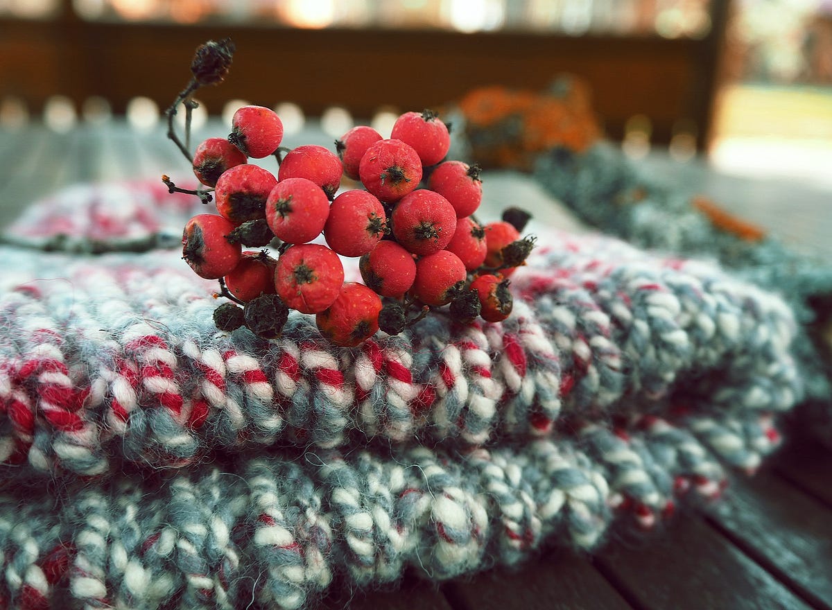 Knitting, Spinning, Crocheting Medium