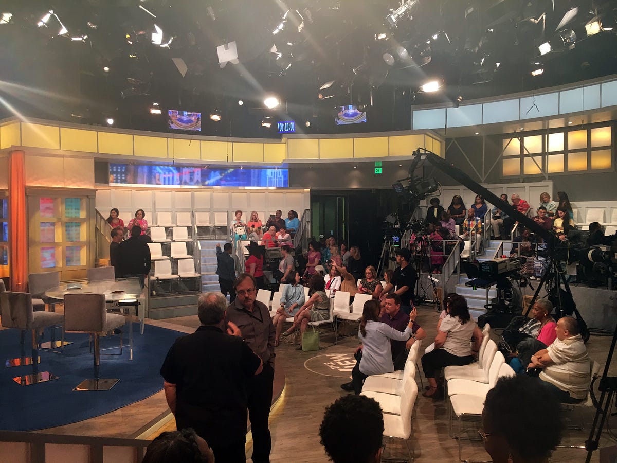 We’re on TV! How To Be In The Audience of an NYC Talk Show