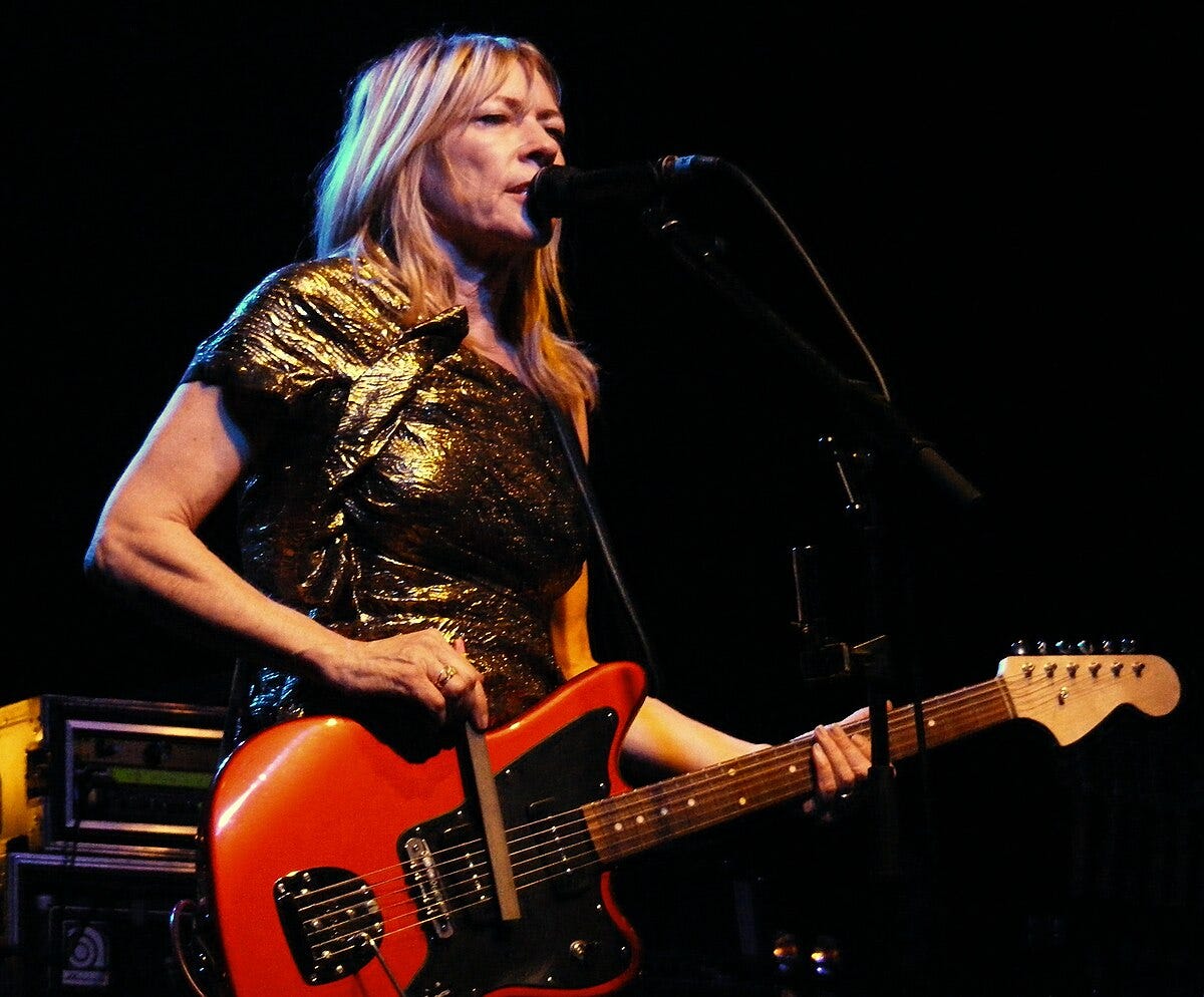 Encounter Between a Cult Expert and a Scam AI Kim Gordon, and the Odd Concept for an Album that…