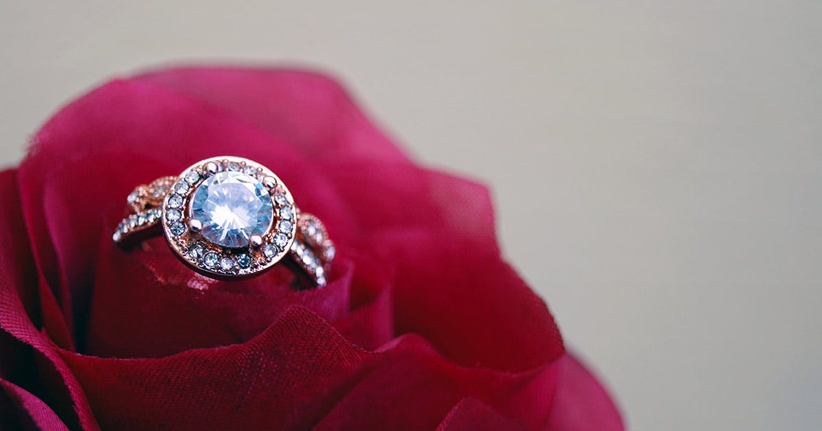 Top 5 Rose Gold Engagement Rings That Will Melt Her Heart